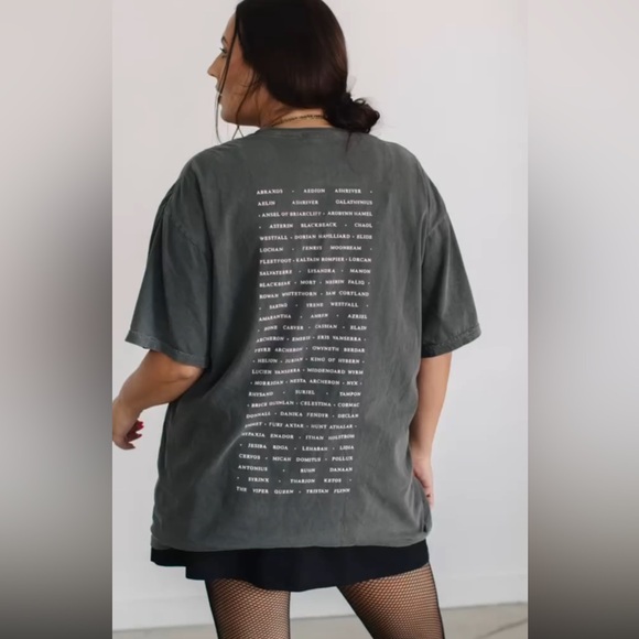 House of Mass Graphic Tee - Picture 9 of 12